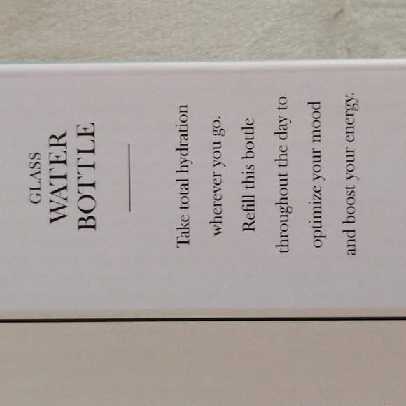 Glass Water Bottle 18.6FL OZ New - Picture 4 of 7